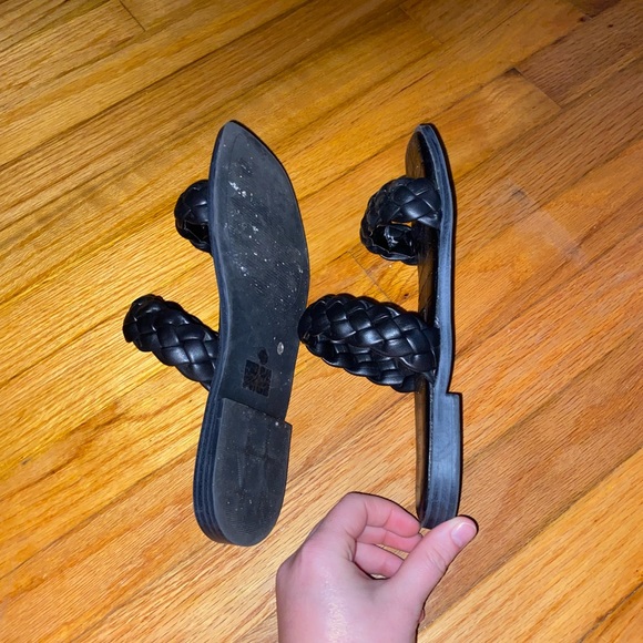 Cushionaire Braided Sandals - Picture 6 of 9